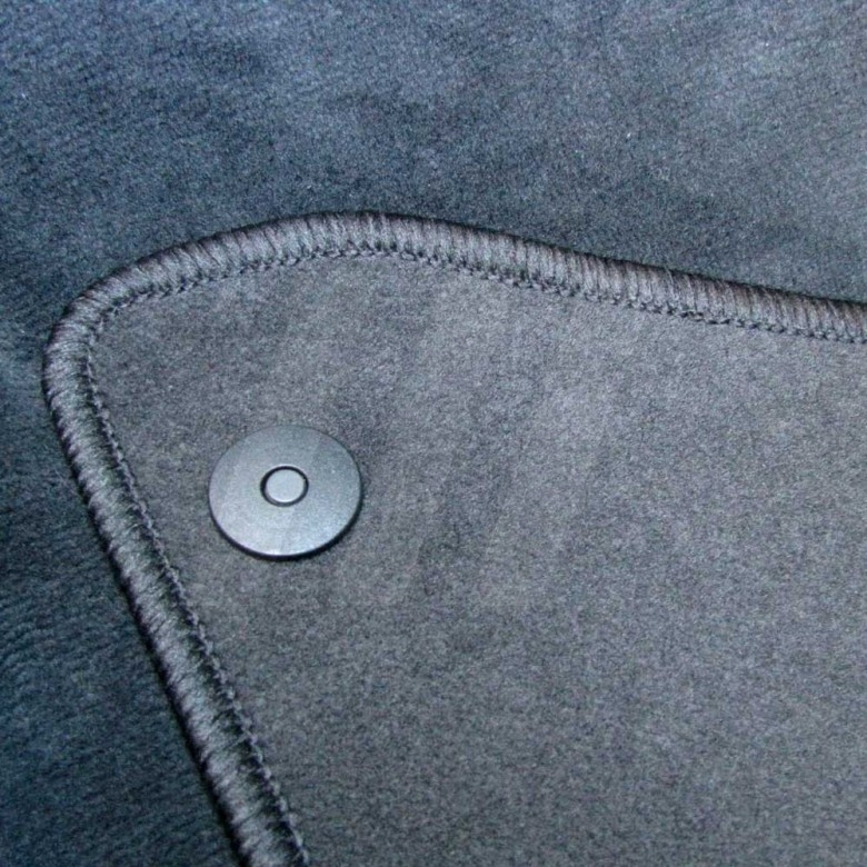 Modeliniai medžiaginiai kilimėliai BMW 3 serija E90 E91 E92 (2005-2012)